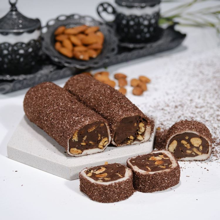 Kakao Kaplı Çikolatalı Bademli Sarma