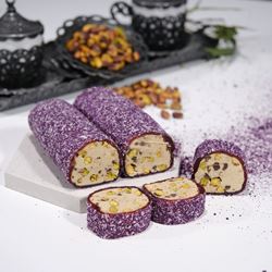 Böğürtlenli Fıstıklı Kremalı Sarma