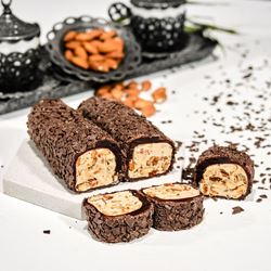 Parça Çikolatalı Orman Meyveli Kremalı Sarma