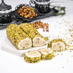 Roll with Rice, Pistachio, and Pistachio Cream