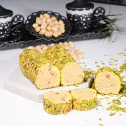 Roll with Sliced Pistachios, Banana, and Hazelnut